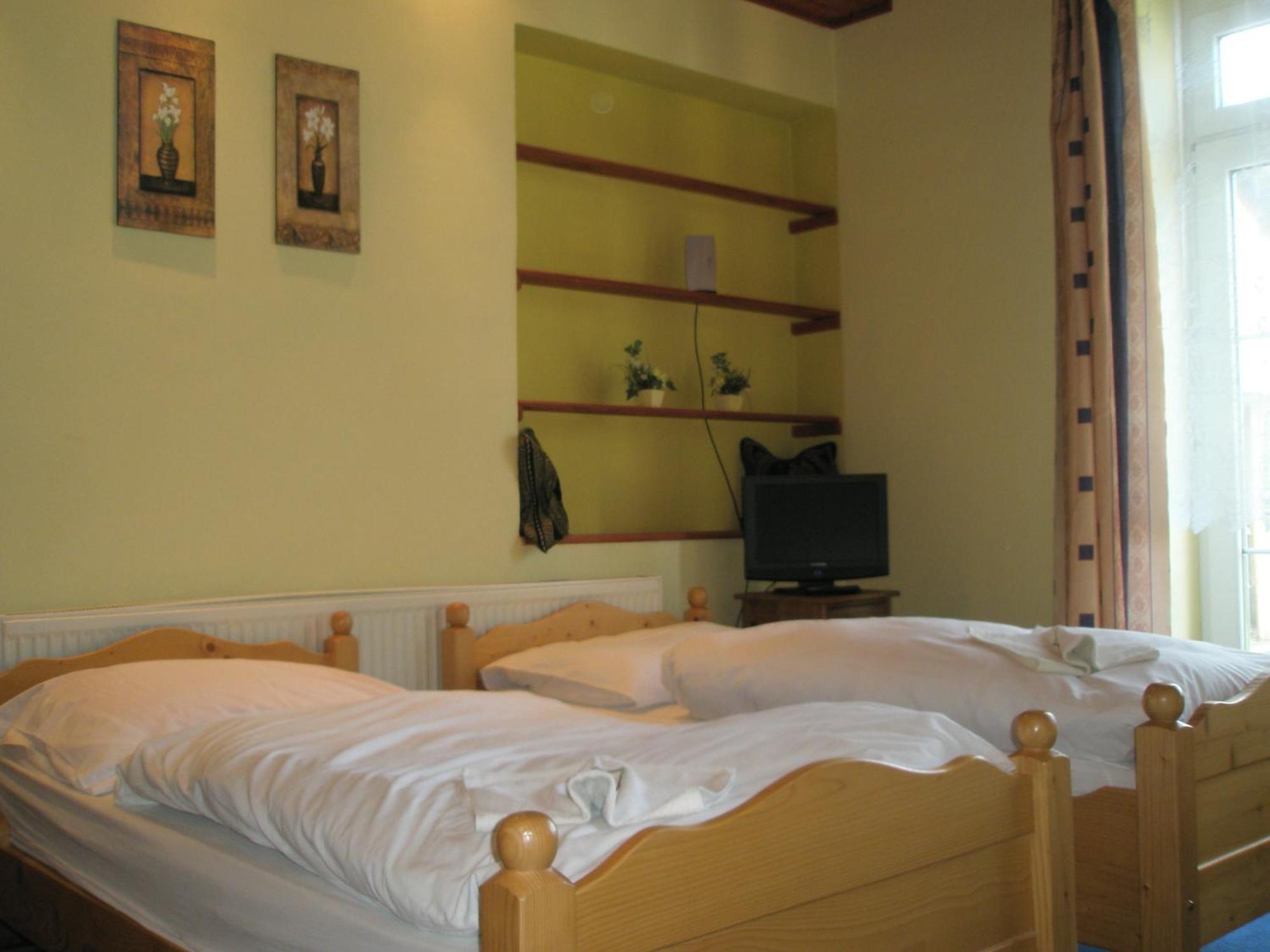 Pension Kozel Ржичани Экстерьер фото